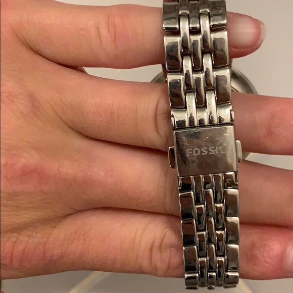 Watch - Picture 3 of 3